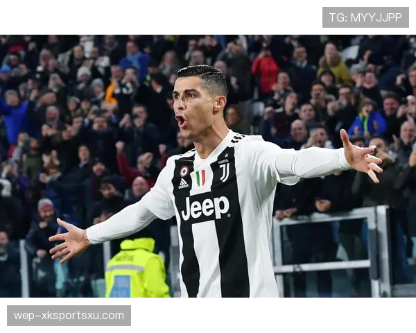 凯文·马丁无球跑动拉开空间，高效得分改变对手防守布局